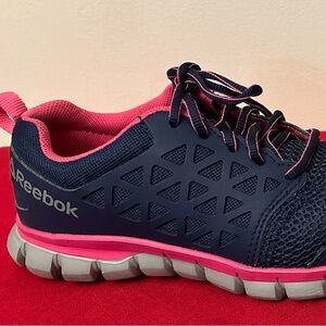 Reebok “Alloy Toe” shoes - size 7.5 women’s